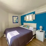 A Casa Di Alex アパート パレルモ